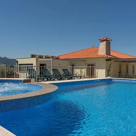 Fernandes Bright Private Apartment