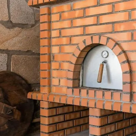 Fernandes Bright Private *