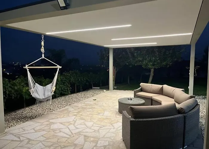 Fernandes Bright Private *