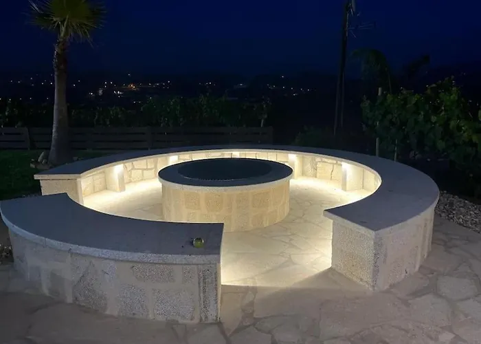 Fernandes Bright Private *