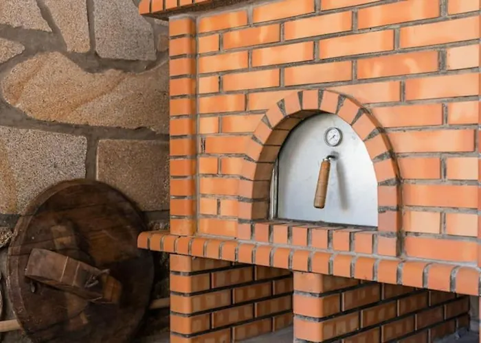 Fernandes Bright Private *